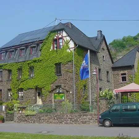 Brunnenhof 1869 * Hatzenport
